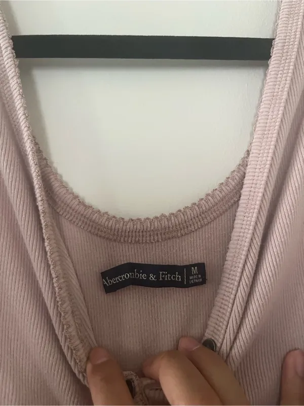 Abercrombie Pink Ribbed Sleeveless Henley Bodysuit Medium Capsule Minimalist - Image 4