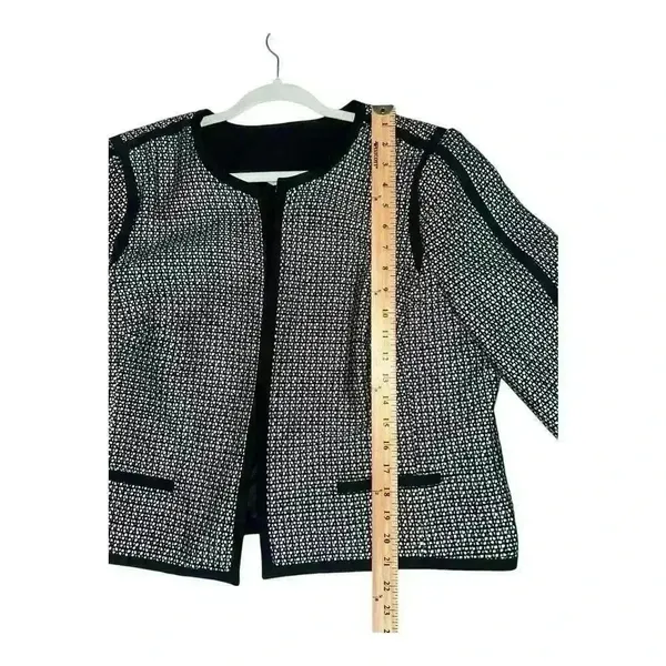 Liz Claiborne Black/White Open Front Cropped Blazer,‎ XL - Image 5