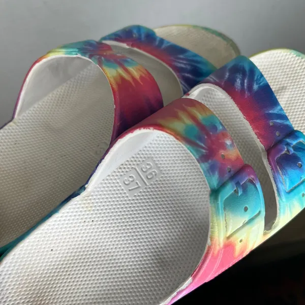 Freedom Moses Tie Dye Two Strap Slide Sandals Multicolor Women 36/37 - Image 4