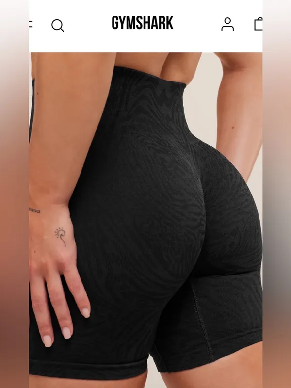 Gymshark women’s Adapt Animal Seamless Shorts sz M - Image 6