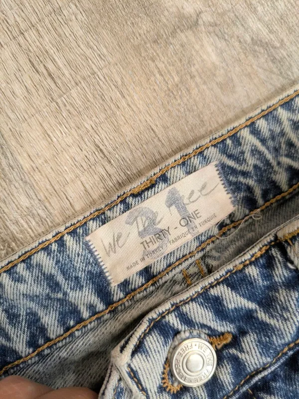 We The Free My Own Lane High Rise Distressed Aid Wash Straight Leg Jeans 31 - Image 6
