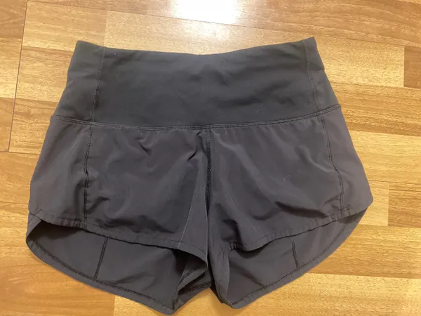High-Waisted Shorts - Image 5