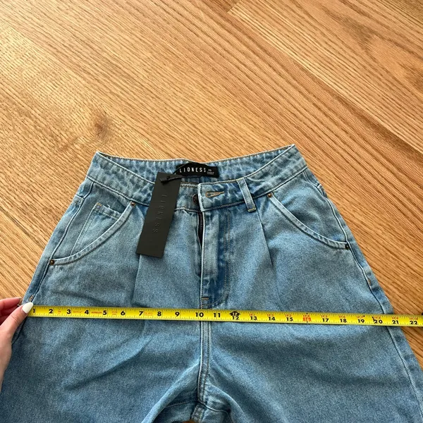 Lioness on my way jeans - Image 10