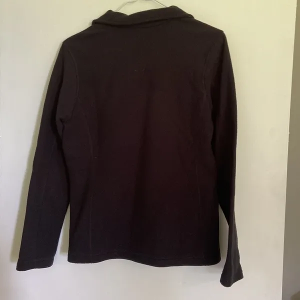 Patagonia- Black 1/4 zipper pullover - Image 2