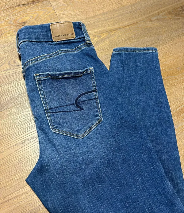 American Eagle Size 2 short curvy fit jegging - Image 4