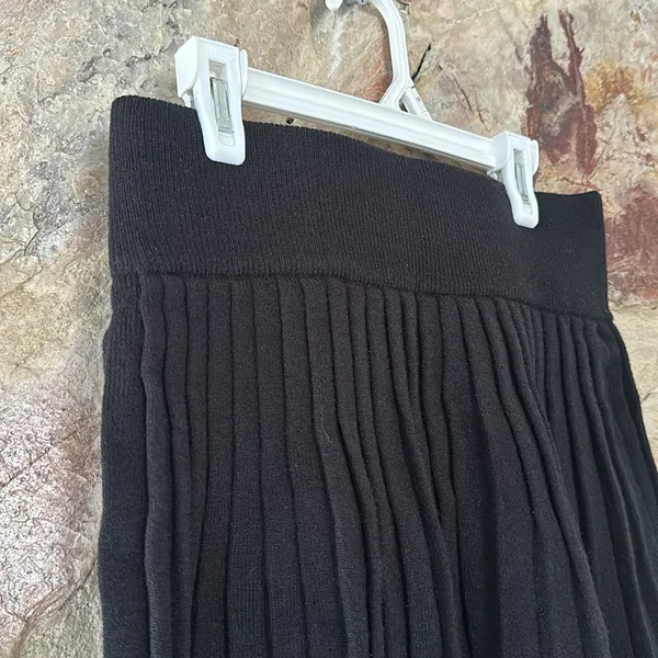 Commense Leisure Long Sleeve Two Piece Skirt Set size M - Image 7