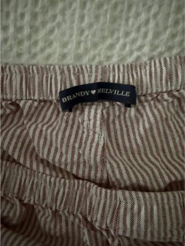 Brandy Melville stripped shorts - Image 3