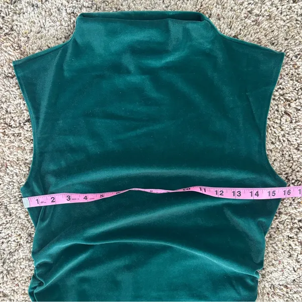 A New Day Sleeveless Dark Green Velvet Dress - Image 6