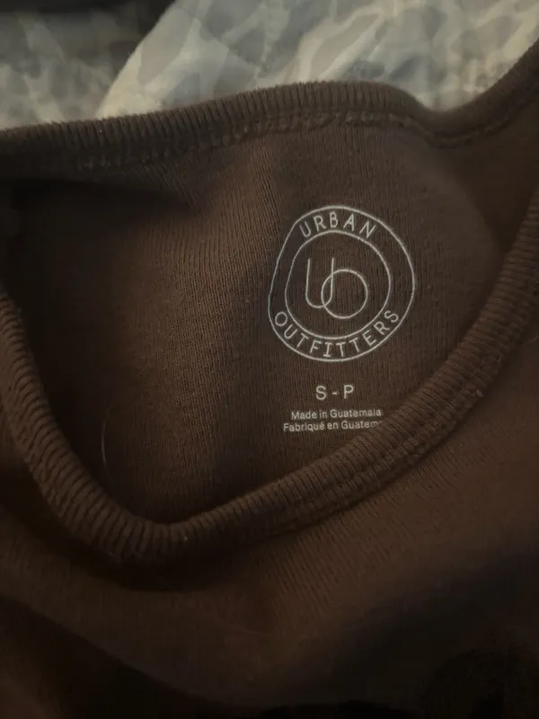 Urban Outfitters Baby Tee Graphic Brown - Image 3