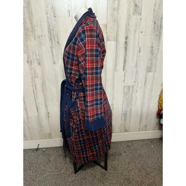 Chaps Tartan Plaid Fleece Bathrobe One Size Fits Most Navy Blue Red Shawl Collar - Image 3