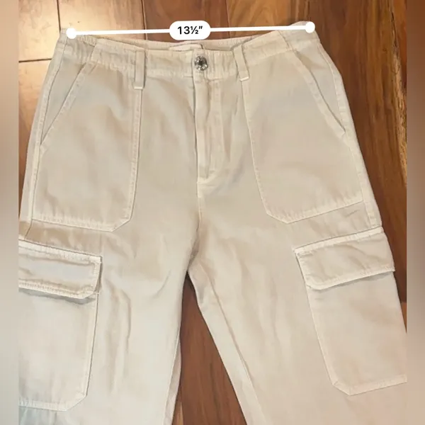 Zara Women's Beige Flat Front Cargo Pants - Image 10
