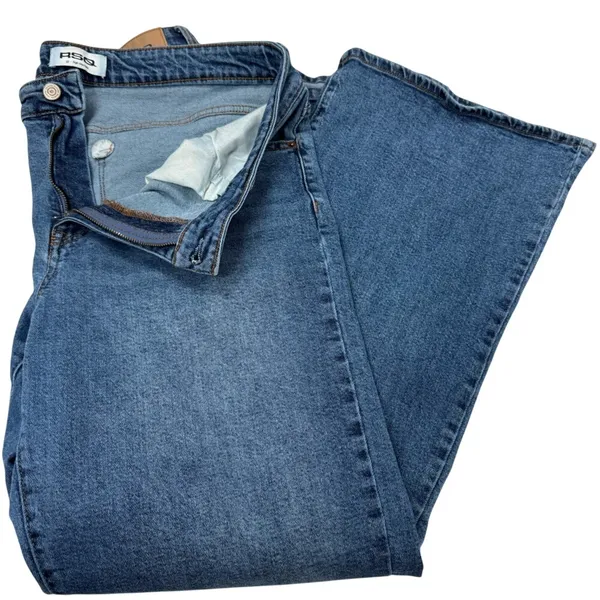 RSQ Flare Leg Jeans Medium Wash Y2K 90s Style Bootcut Denim Women's‎ Size 33 - Image 5