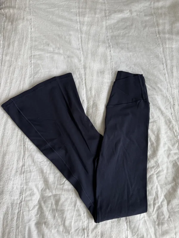 Offline by Aerie navy crossover high rise flare leggings - Image 2