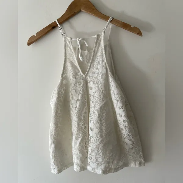 Hollister White Lace Floral‎ Halter Cami Top - Image 3