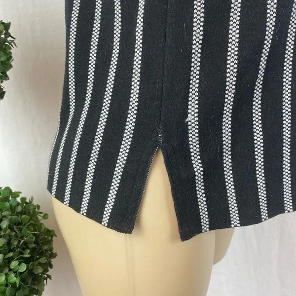 Anthropologie Moth Gray & White Striped Mock Turtleneck Sleeveless Knit Top S - Image 5