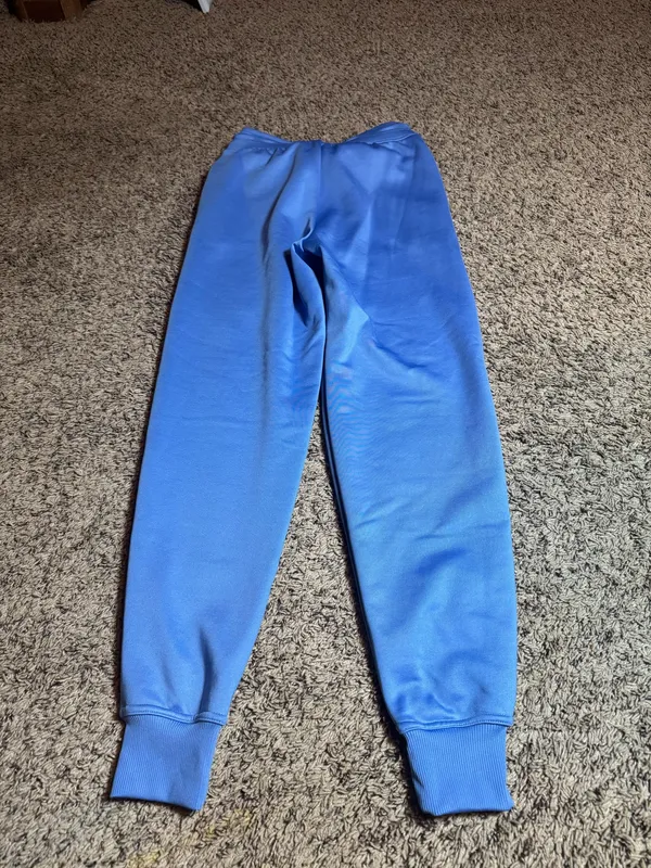 NWOT Baby Blue Nike Joggers - Image 4