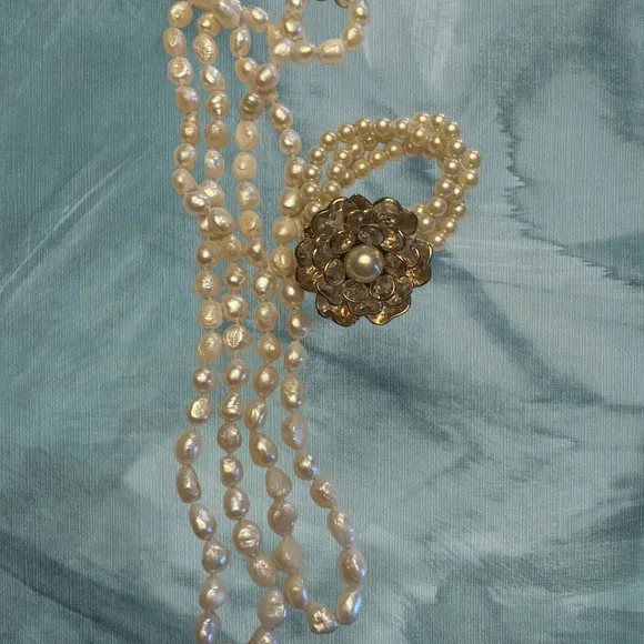 Faux Pearl Jewelry Set- Long Necklace and Floral Bracelet - Image 2