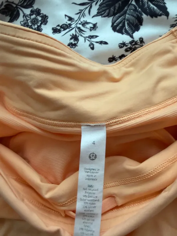 Lululemon Shorts 2.5" Speed Up - Image 3