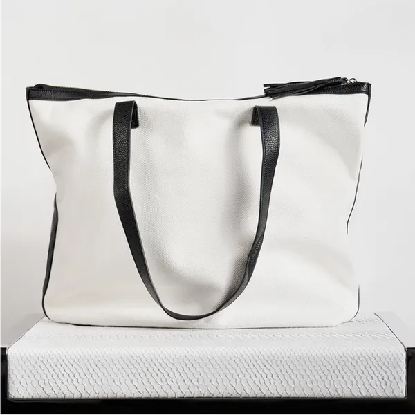 NEW Walter Baker Carly White and Black Canvas Daytripper Bag, New, MSRP $198 - Image 3