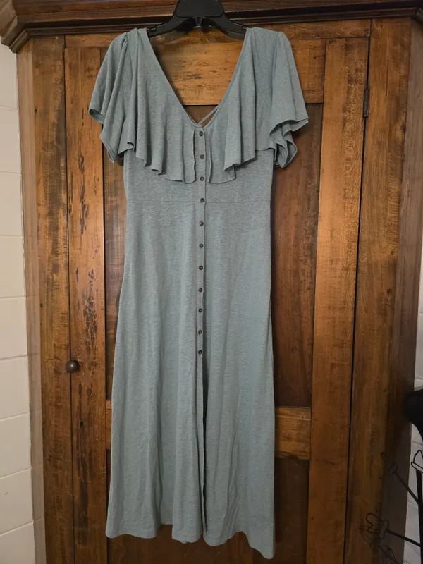 Free People Beach Sage Green Button-Front Maxi Dress with Flutter Sleeves Small - Image 2