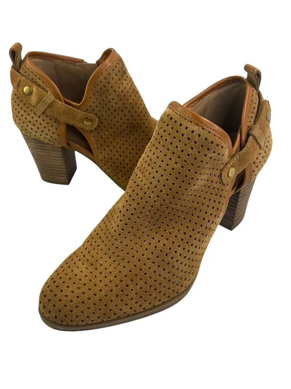 Franco Sarto L. Dakota Bootie Brown 7.5 Perforated Suede Ankle Boots heels - Image 2