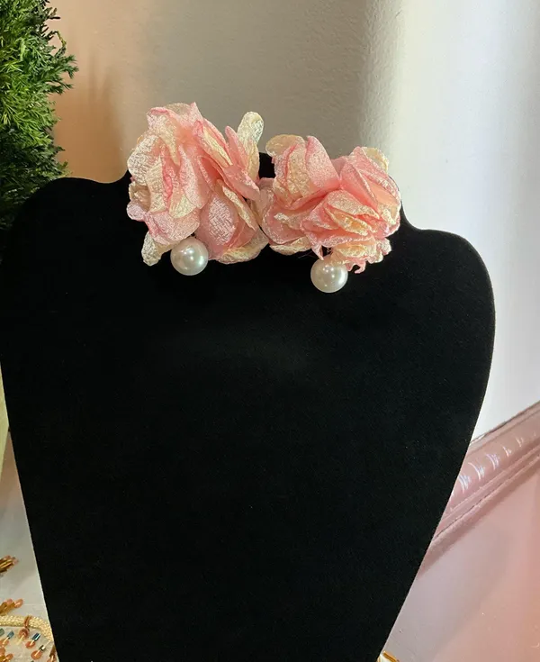 Pink flower earrings with pearl - Image 4