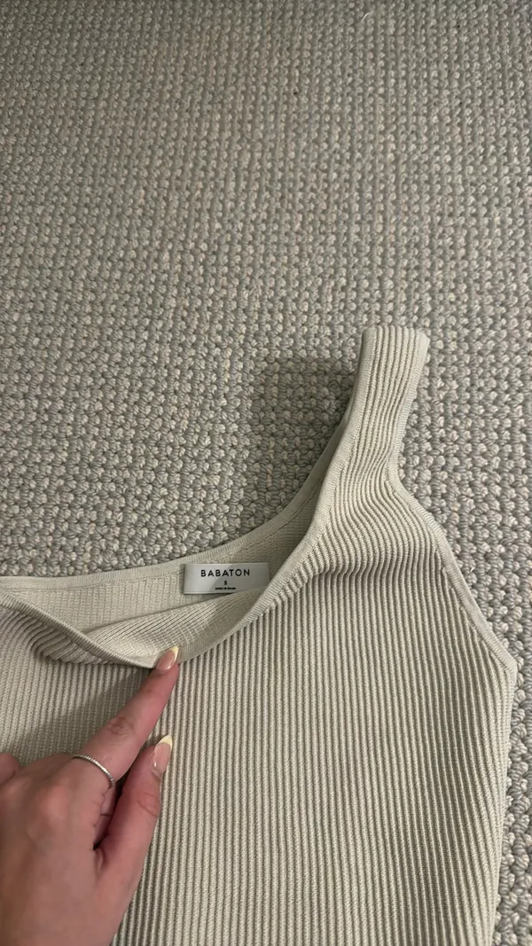 Aritzia Babaton One-Shoulder Tank - Image 3