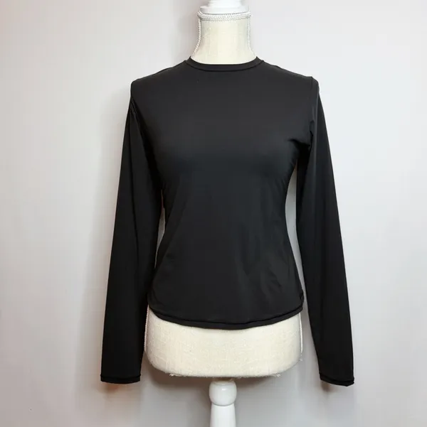 NWT Skims Fits Everybody Long Sleeve T-Shirt - Image 2