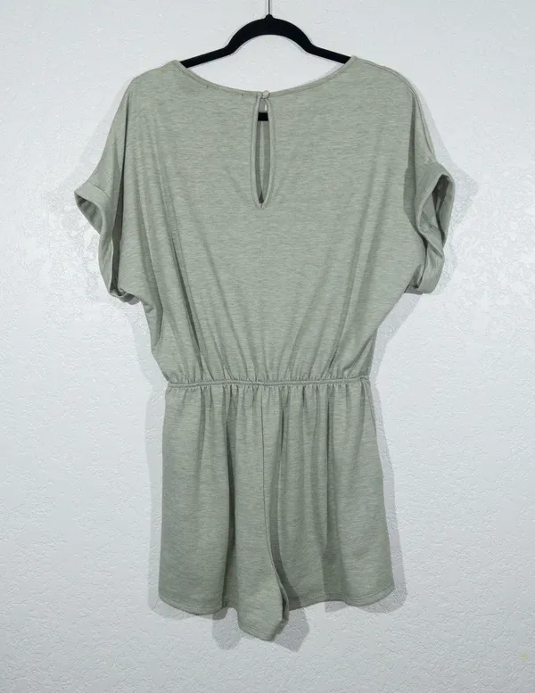 New Gilli Sea Green Butter Soft Casual Romper Size Medium - Image 6