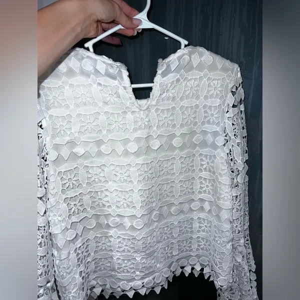 Lucy Paris White Lace Bell Sleeves Shirt Xs - Image 5