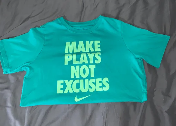 Nike Dri-Fit Short Sleeve Shirt - Image 2