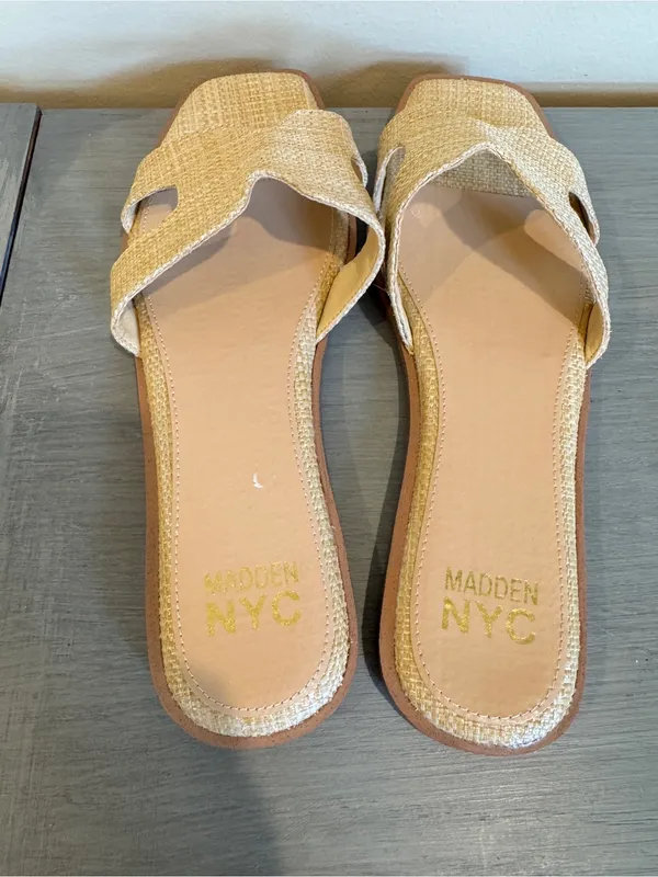Woven Slide Sandals in Natural Straw madden size 11 rafia beige flat - Image 4