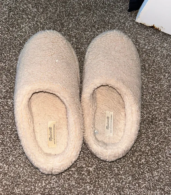 slippers - Image 2
