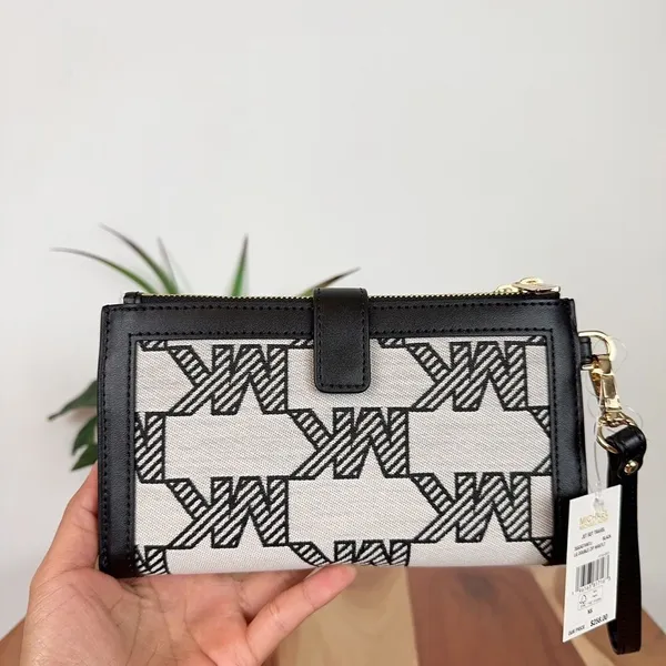 NWT Michael Kors Jet Set Travel‎ Large Double Zip Wristlet Graphic Logo - Image 4