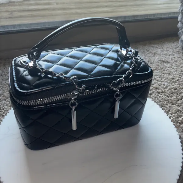 Black Quilted Top Handle Vanity Case Bag 👜 - Image 3