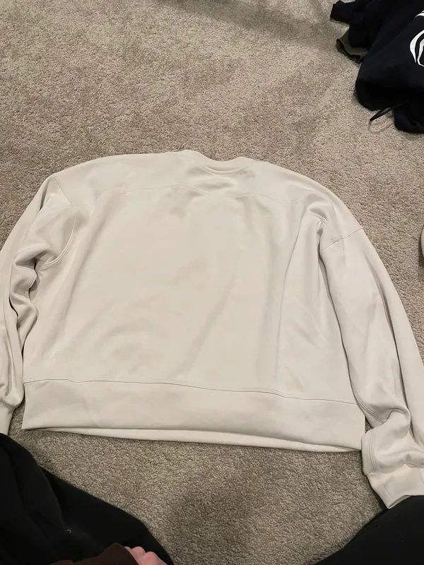 Lululemon Perfectly Oversized Cropped Crew Softstreme - Image 2