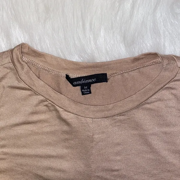 Ambiance Tan Front Twist Long Sleeve Crop Top Size M - Image 3