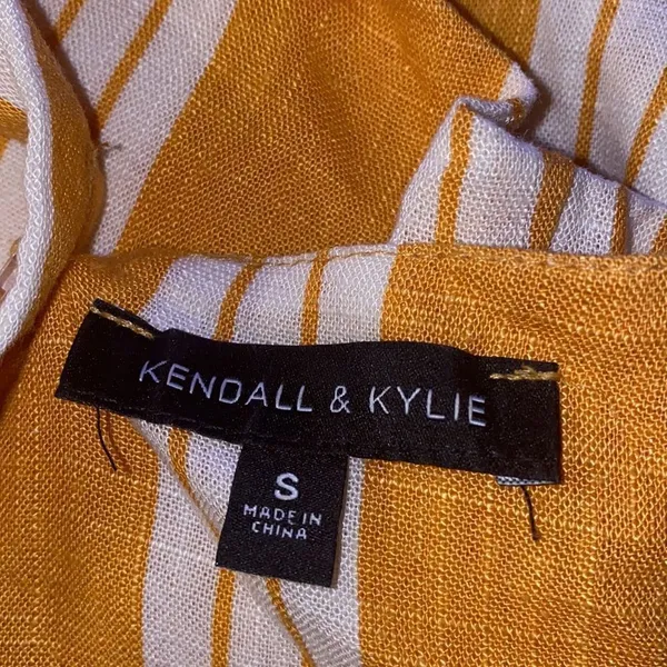 ✨ Tie back button front white yellow stripe jumpsuit✨ - Image 6