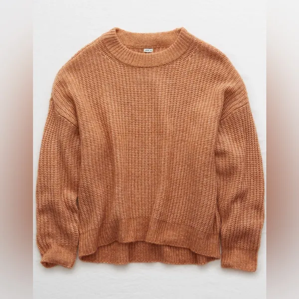 Aerie chunky knit sweater in a light brown or burnt orange color - Image 3