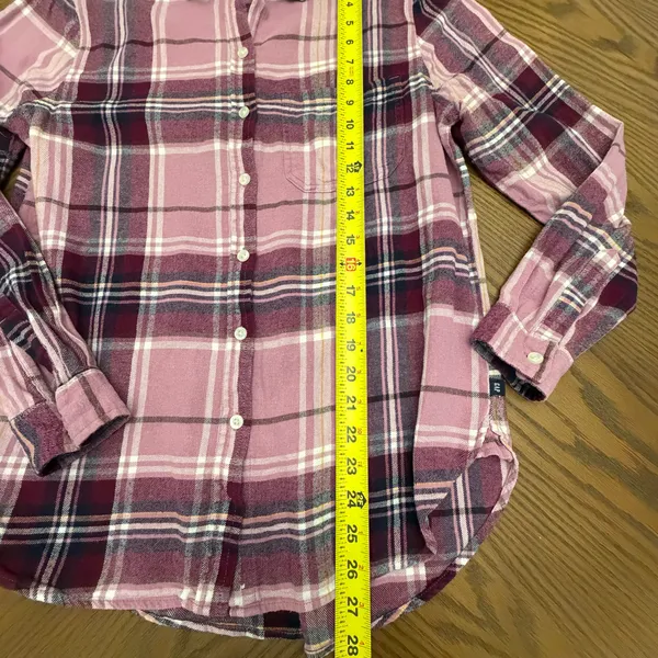 Women’s Eddie Bauer Cotton Pink Plaid Flannel shirt Size Small - Image 6
