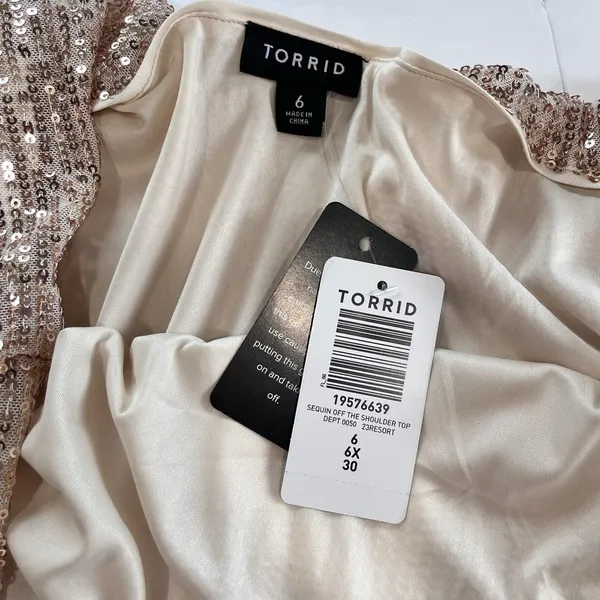 NWT‎ Torrid Gold Sequin Off The Shoulder Short Sleeve Pullover Top Size 6X - Image 9