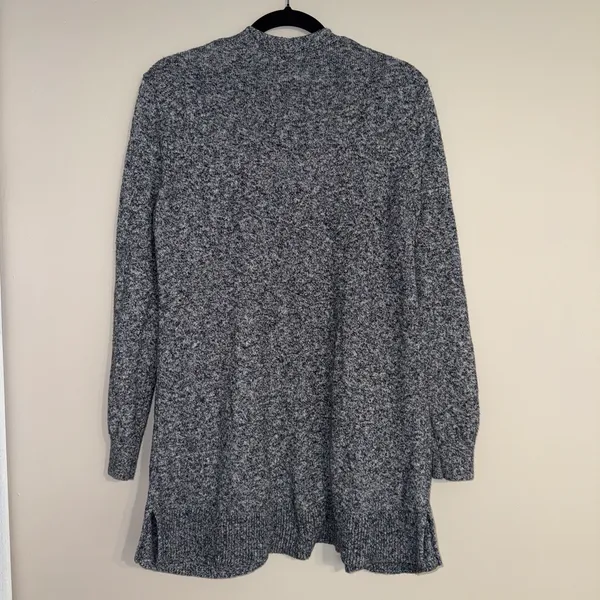 Old navy women’s cardigan L ✨ - Image 5