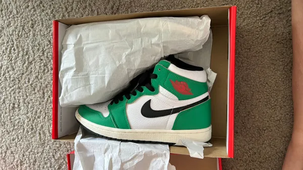 Air Jordan 1 - Image 6
