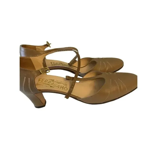 Salvatore Ferragamo vintage strappy heels tan women's size 7.5 - Image 3