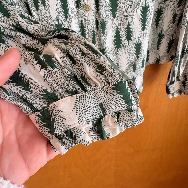 Maeve Anthropologie Blouse Women 4 Green Pine Tree‎ Forest Print Ruffle V-Neck - Image 6