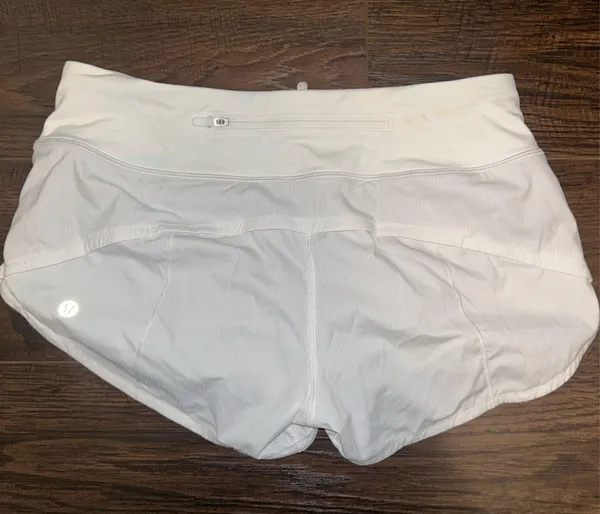 White Lululemon Speed Up 2.5" Low-Rise Lined Shorts 4 - Image 2