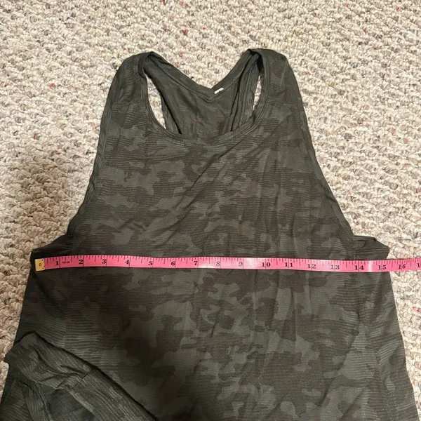 Lululemon Run For Days Tank Deep Camo- Size Small - Image 9