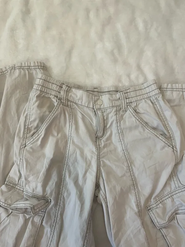 H&M Grey Cargo Pants - Image 3