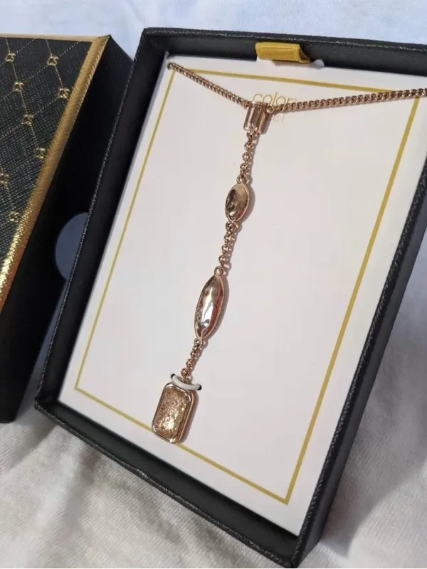 RARE Tokyo Lights New Stykist Exclusive Colorstreet Rose gold Necklace NIB - Image 3