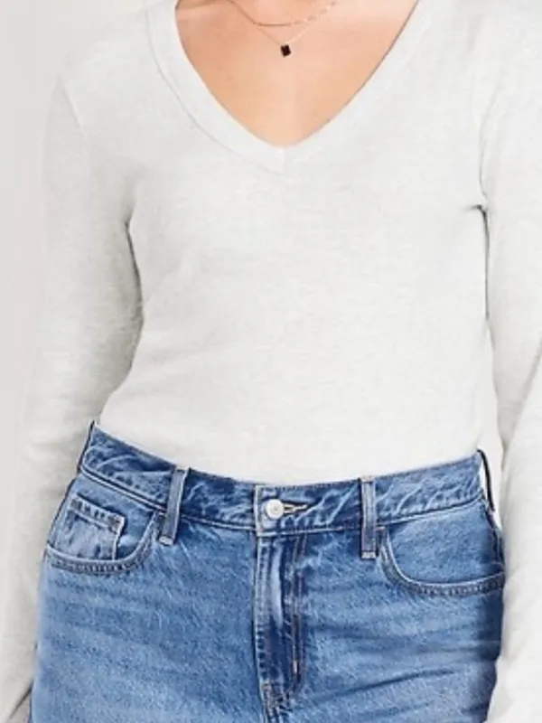 Old Navy White Ribbed V-Neck Long Sleeve Top XL Minimalist Clean Girl Casual - Image 3
